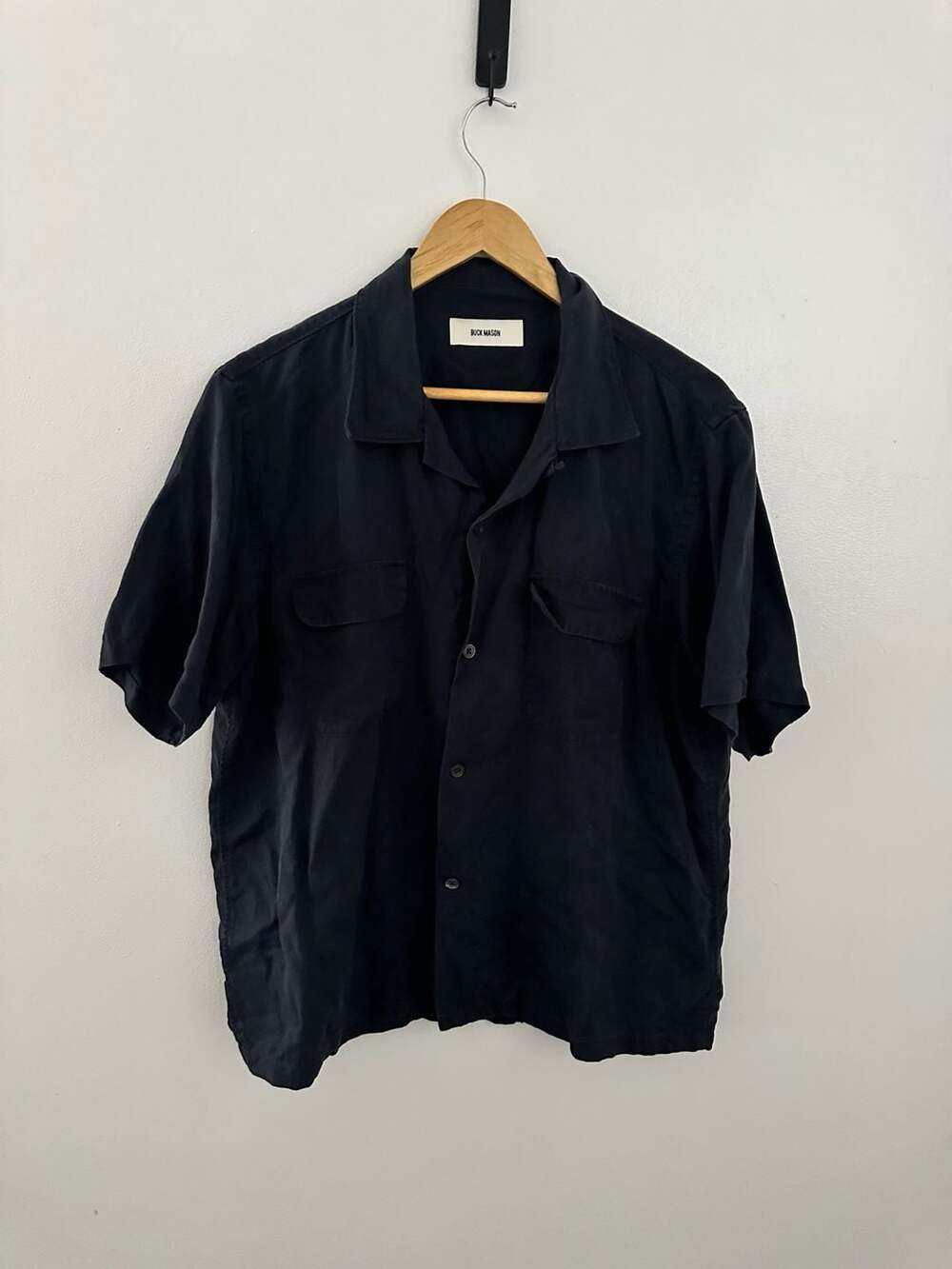 Buck Mason Linen Lyocell Short Sleeve button down Camp Shirt sz L